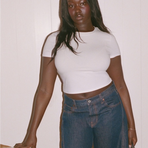 Abercrombie & Fitch White Soft & Sexy Ribbed Tee - Picture 4 of 4